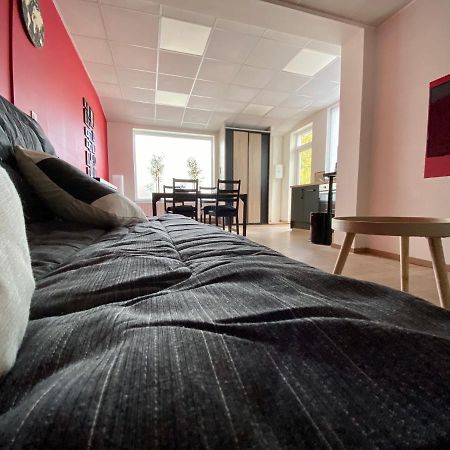 Logements Equipes A Onnaing Avec Espace Balneo En Option Proche Toyota, Autoroute Et Valenciennes Экстерьер фото
